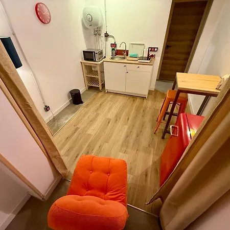 Διαμέρισμα The Orange Teddy Bear